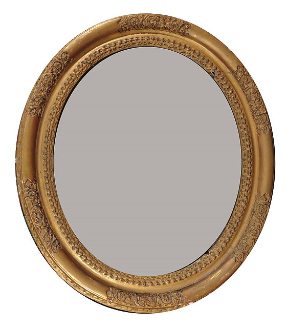 Appraisal: AN TH CENTURY CARVED GILTWOOD OVAL PORTRAIT FRAME cm high