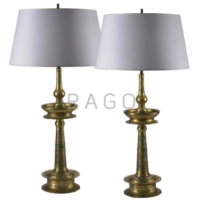 Appraisal: JAMES MONT - JAMES MONT DESIGN Pair of table lamps