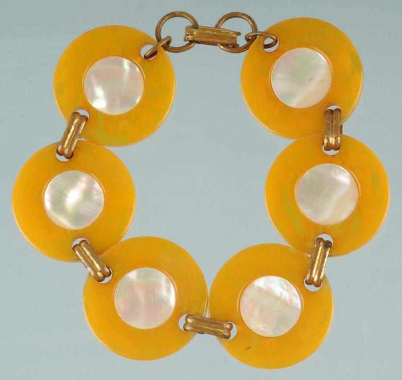 Appraisal: Bakelite Bracelet Condition Excellent Size - L