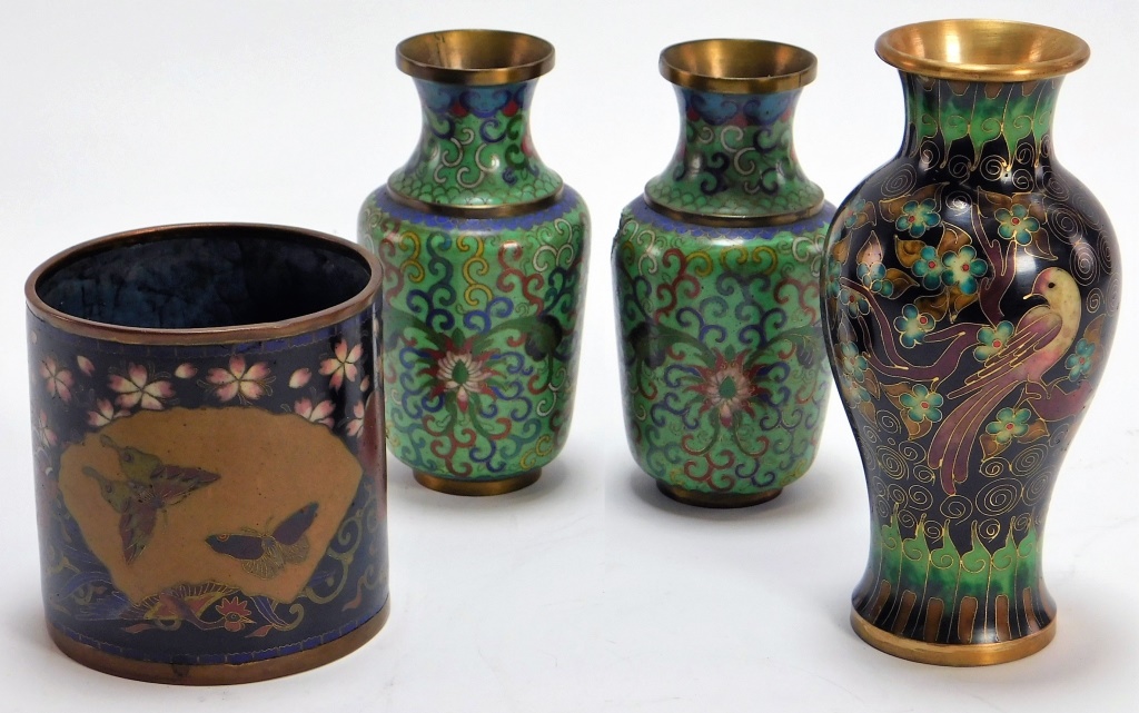 Appraisal: PC CHINESE JAPANESE CLOISONNE VASES China Japan th Century Includes