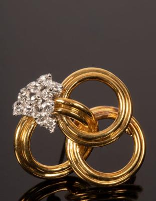 Appraisal: A diamond brooch set in ct yellow gold modelled as