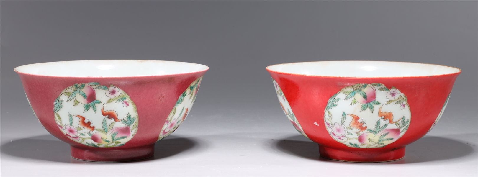 Appraisal: Two Chinese porcelain bowls one pink one red each with