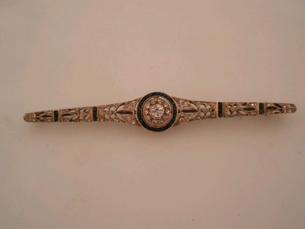 Appraisal: A Victorian stone set white metal bar brooch marked Sterling