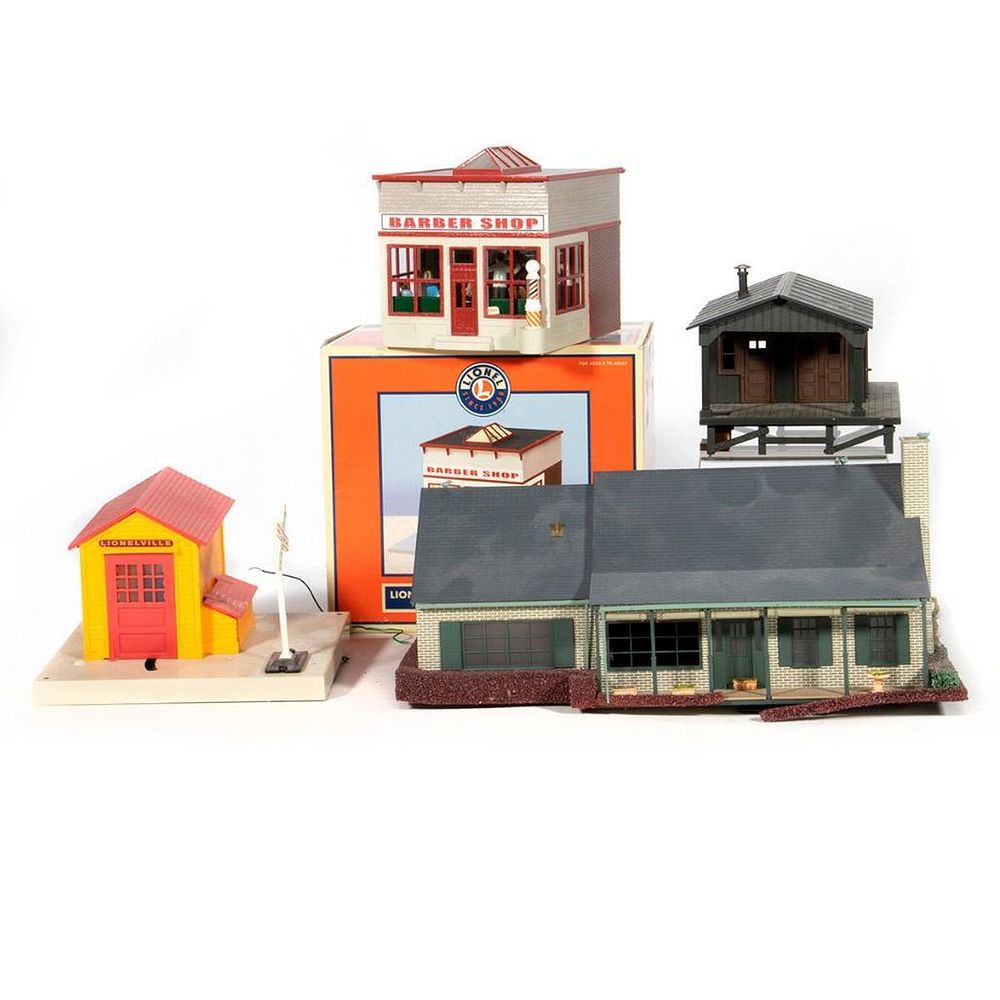 Appraisal: Lionel O Gauge Accessories - Lionelville Harry's Barber Shop no