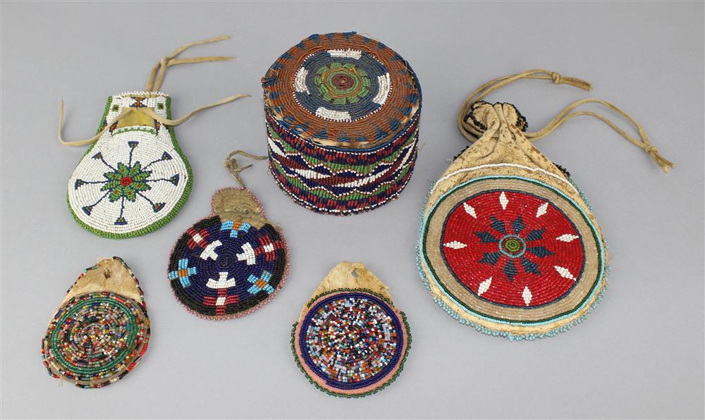 Appraisal: SIX-PIECE NATIVE AMERICAN BEADWORK LOT includes five belt pouches together