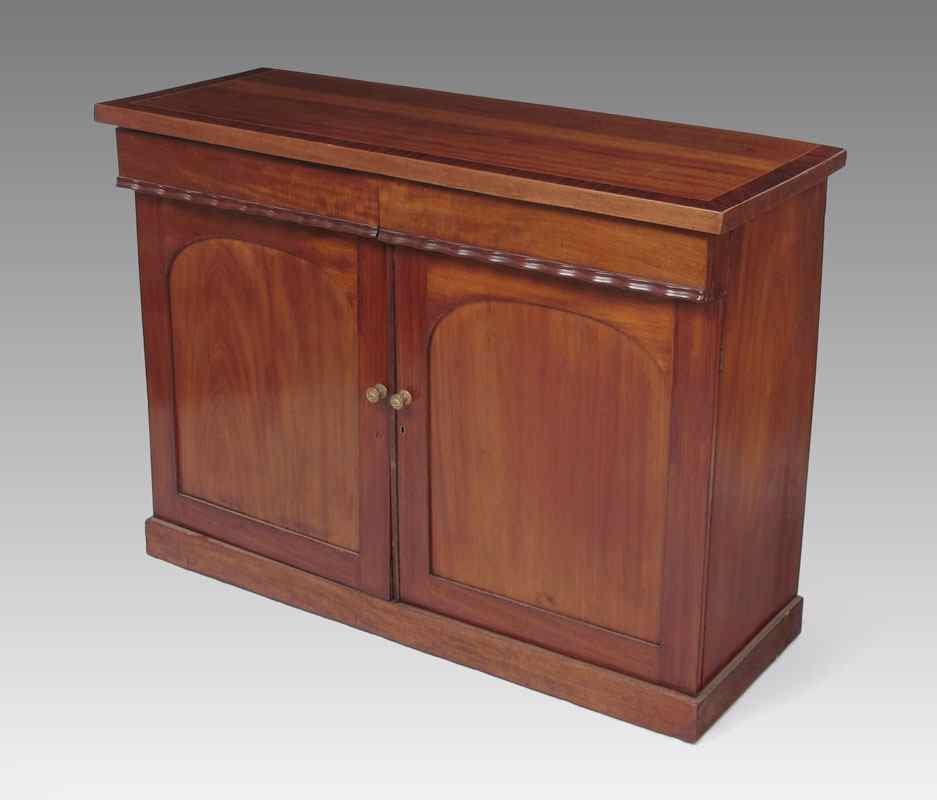 Appraisal: MAHOGANY GEORGIAN SIDEBOARD Mahogany top with string inlay and cross