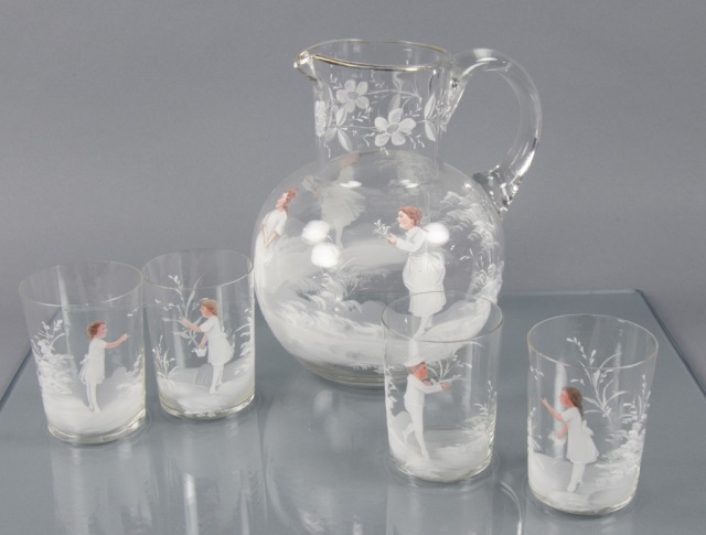 Appraisal: Five-Piece Mary Gregory Beverage SetIncluding one pitcher in clear glass