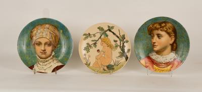 Appraisal: Two Minton portrait plates painted by J Keeling circa with