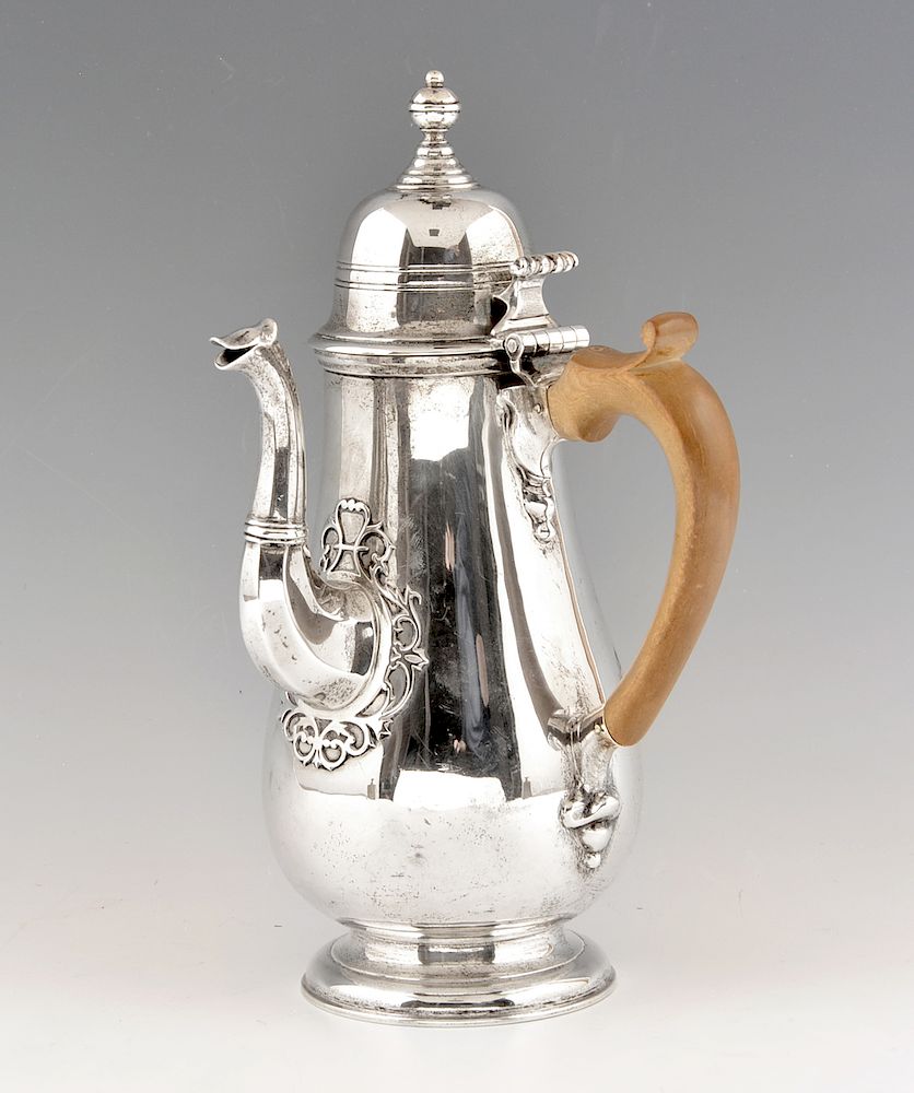 Appraisal: English sterling silver coffee pot English sterling silver coffee pot