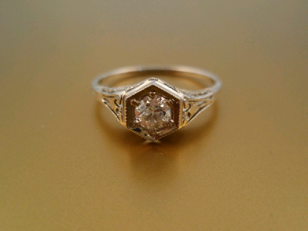 Appraisal: A solitaire diamond ring the illusion set stone of ct