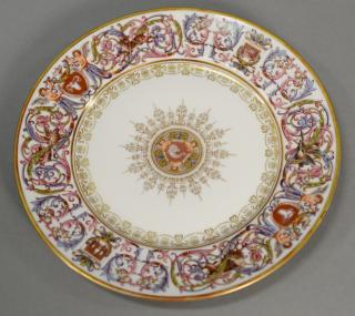 Appraisal: Set of twelve Sevres Chateau De St Cloud luncheon plates