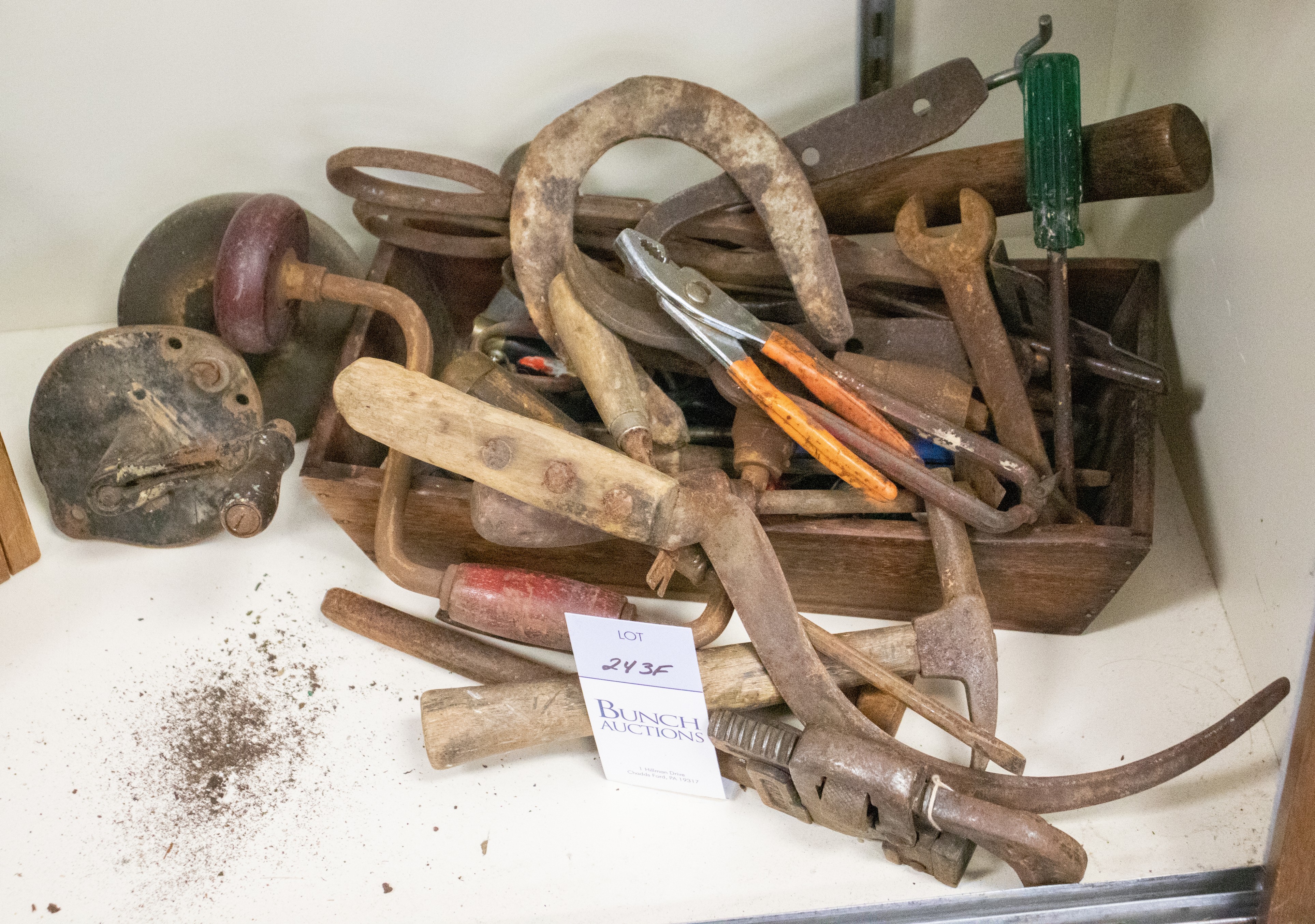 Appraisal: Large lot of vintage hand tools including screwdrivers hand drills