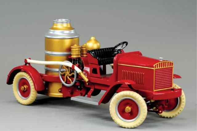 Appraisal: KINGSBURY FIRE ENGINE C mechanical fire engine with gong vertical