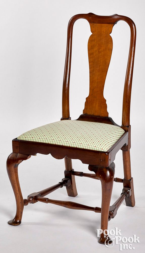 Appraisal: Massachusetts Queen Anne mahogany dining chair Massachusetts Queen Anne mahogany