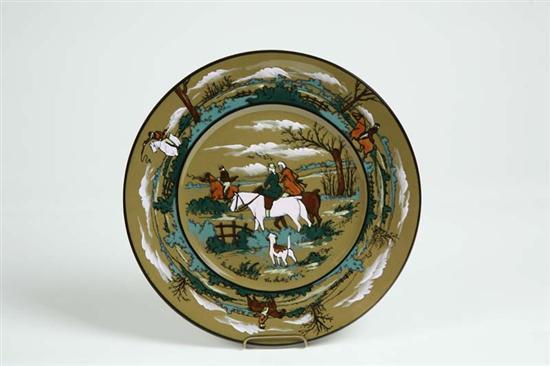 Appraisal: BUFFALO DELDARE WARE PLATE The Fallowfield Hunt The Start Signed