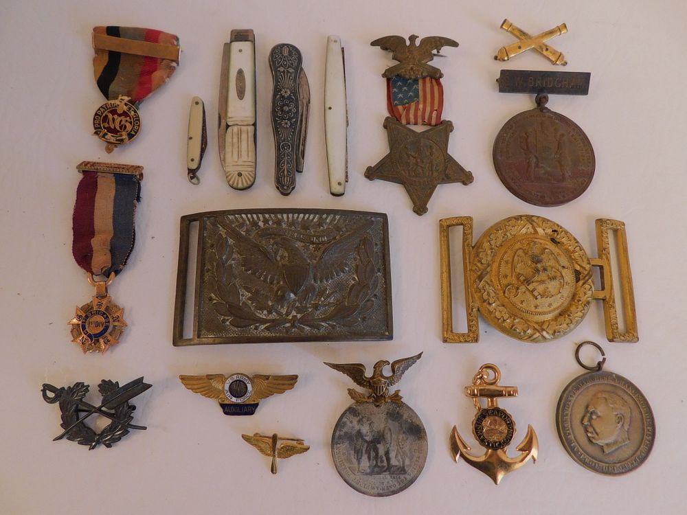 Appraisal: LOT ANTIQUE MILITARY MEDALS Lot mostly antique military medals including