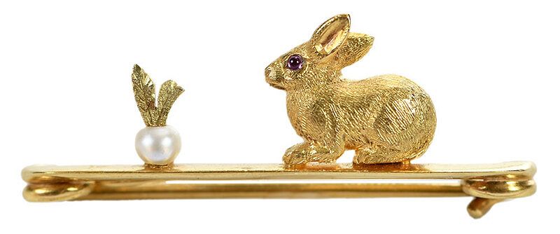 Appraisal: kt Brooch rabbit and radish design tested kt yellow gold