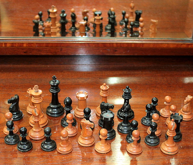 Appraisal: AN EARLY TH CENTURY STAUNTON PATTERN BOXWOOD AND EBONY CHESS