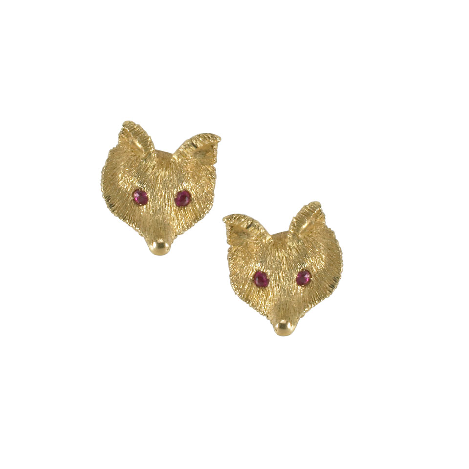 Appraisal: Pair Of k Yellow Gold Fox Head Cufflinks set with