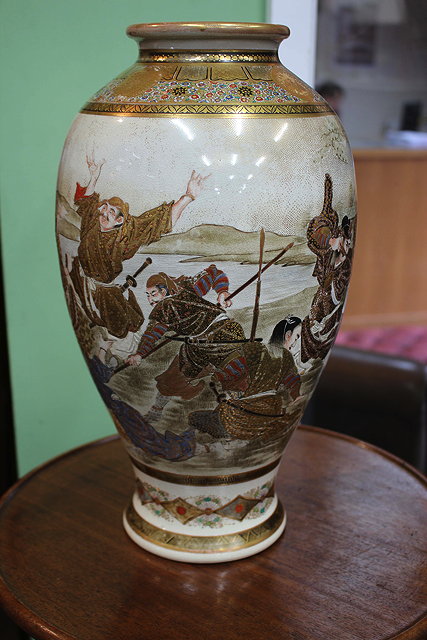 Appraisal: A LARGE JAPANESE SATSUMA WARE VASE of baluster form decorated