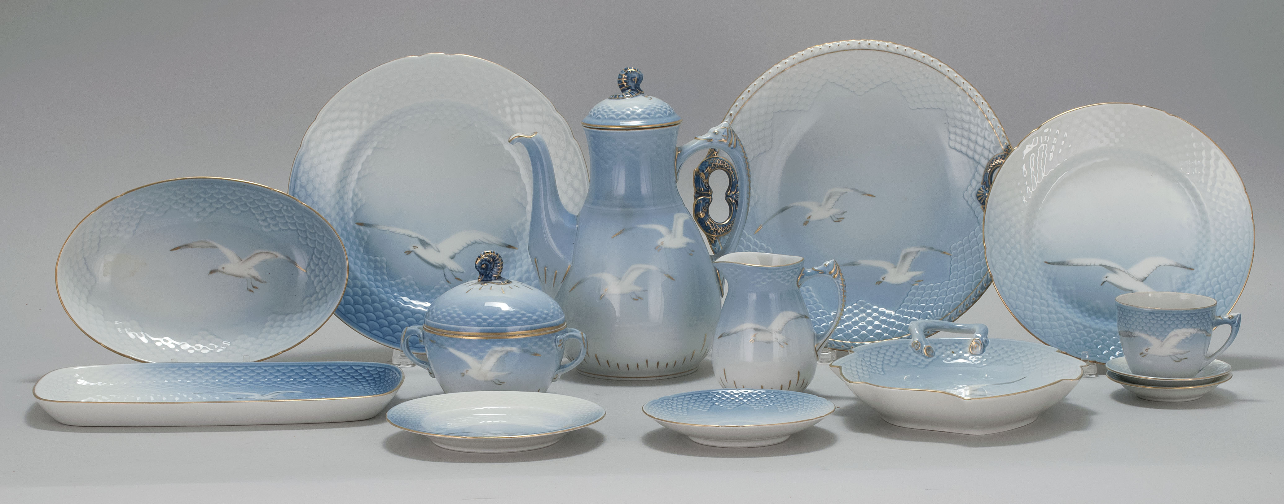 Appraisal: PARTIAL SET OF BING GR NDAHL SEAGULL PATTERN CHINA Denmark