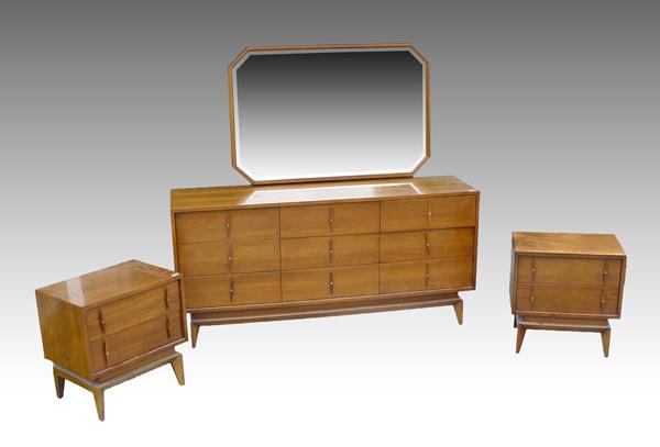 Appraisal: AMERICAN OF MARTINSVILLE MID CENTURY DRESSER AND NIGHTSTANDS piece modern