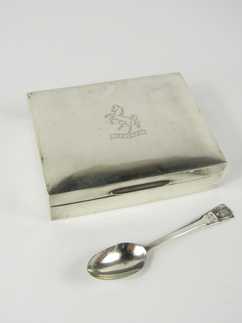 Appraisal: A silver rectangular table cigarette box of plain cushioned design