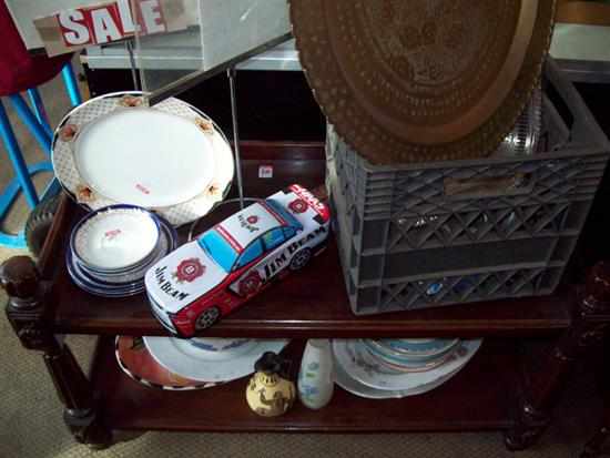 Appraisal: A COLLECTION OF SUNDRIES CONSISTING OF PLATED TRAYS SERVING PLATTERS