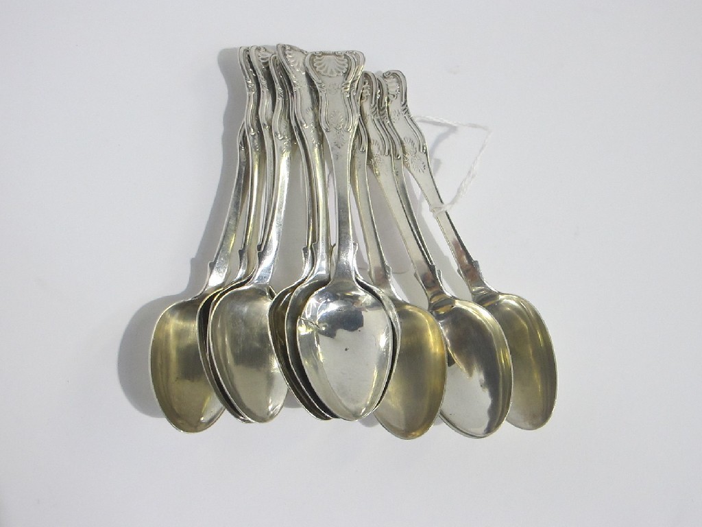 Appraisal: A set of twelve silver teaspoons Edinburgh loose