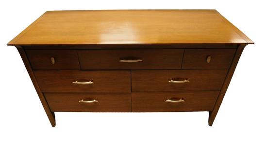 Appraisal: Drexel set of drawers oak projecting rectangular top three drawers