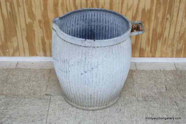 Appraisal: Antique Zinc Galvanized Wash Tub DrumThis is cool and hard