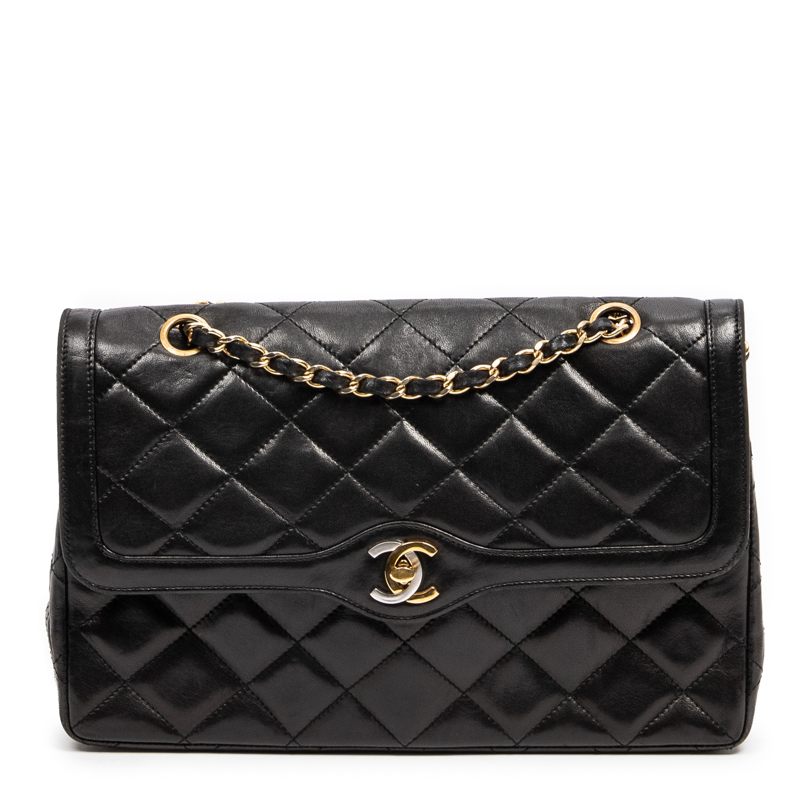 Appraisal: A CHANEL PARIS DOUBLE FLAP A black Lambskin leather Chanel