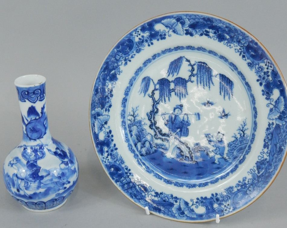 Appraisal: Two items of Chinese porcelain a blue and white bottle