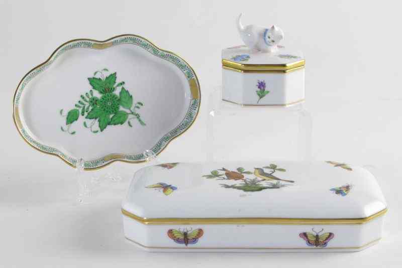 Appraisal: Herend Porcelain Dresser Objectsincluding a Chinese Bouquet jewelry dish with