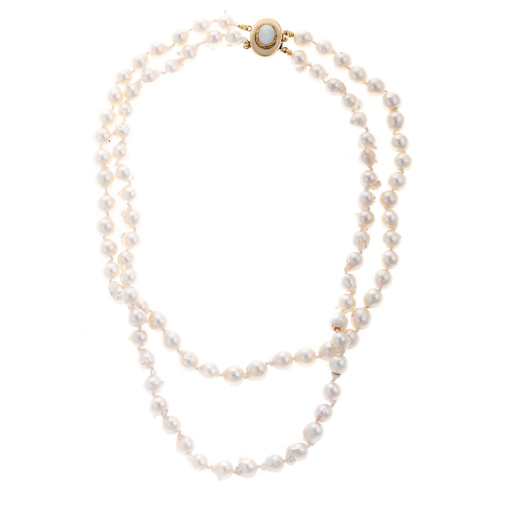 Appraisal: A Ladies Baroque Pearl Necklace with K Clasp K yellow