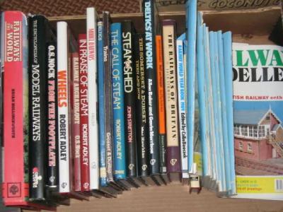 Appraisal: Seventeen volumes books on railways ten issues of Railway Magazine