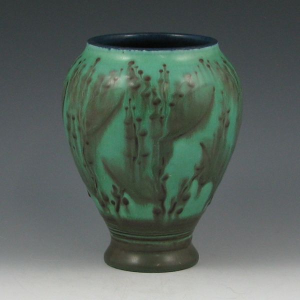 Appraisal: Rookwood vase from with Art Deco squeezebag decoration by Elizabeth