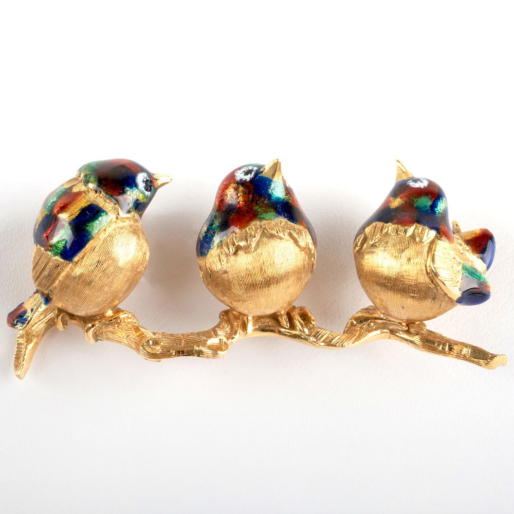 Appraisal: k Gold and Enamel Bird Pin k Gold and Enamel