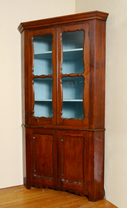 Appraisal: CHERRY CORNER CUPBOARD Top with blue painted interior shelves glass