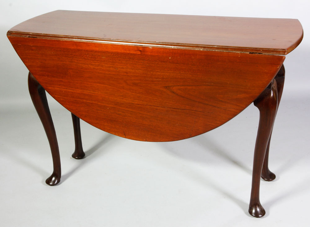 Appraisal: - th C Queen Anne Mahogany Drop Leaf Table th