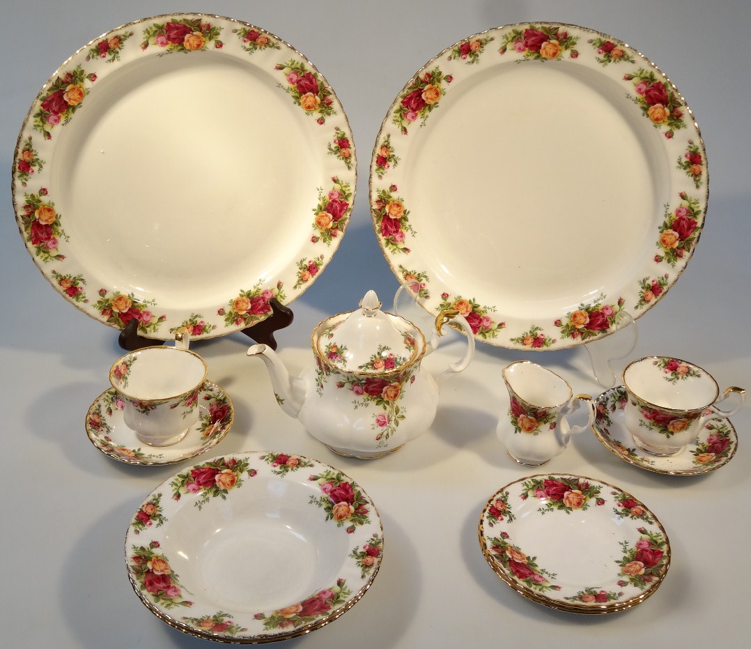 Appraisal: Various Royal Albert Old Country Roses wares comprising two serving