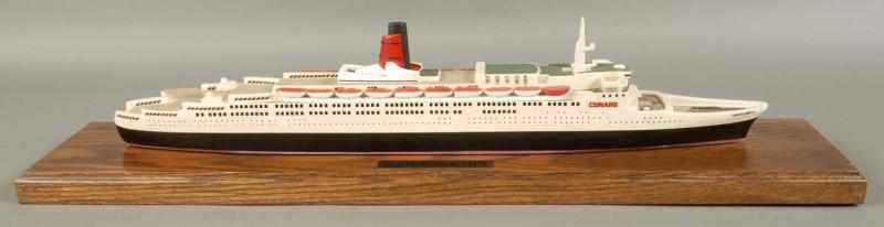 Appraisal: Queen Elizabeth Ocean Liner Model Description Includes plastic case Condition