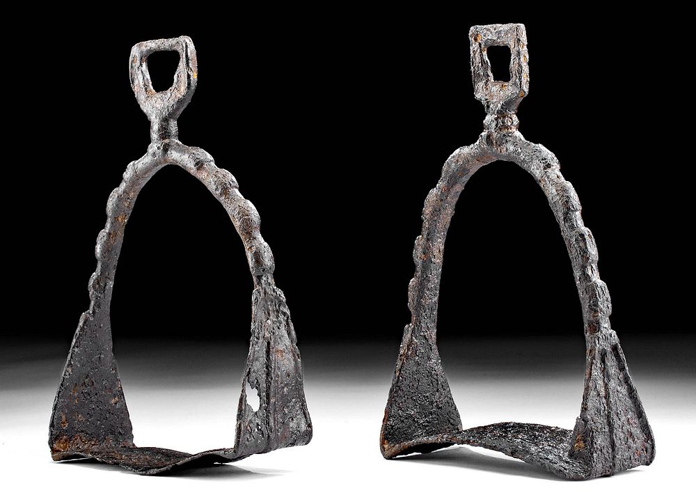 Appraisal: th C Medieval European Iron Stirrups Matched Pair Western Europe