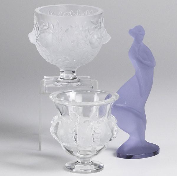 Appraisal: LALIQUE Dampierre urn shaped vase Elizabeth coupe shaped vase and