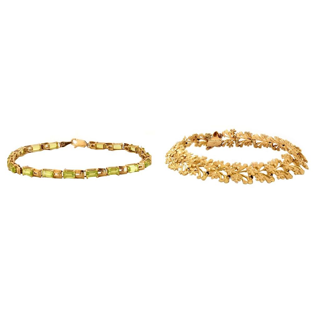 Appraisal: Two K Gold Bracelets Two Vintage Karat Yellow Gold Bracelets