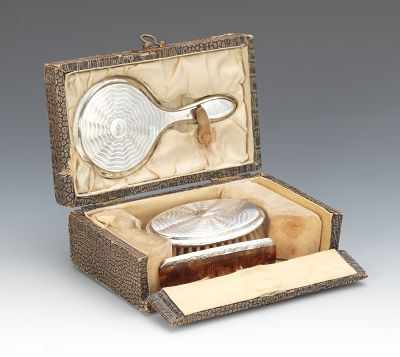 Appraisal: A Gentleman's Boxed Sterling Silver Grooming Set The set includes