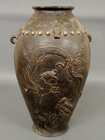 Appraisal: - Early Asian bronze vase th thc or earlier with