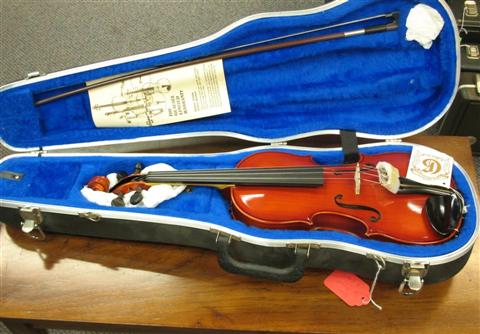 Appraisal: NEW GLAESEL VIOLIN WITH BOW in case Provenance Gordon Keller