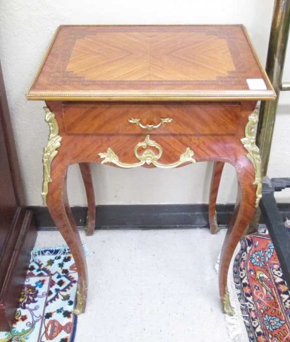 Appraisal: LOUIS XV STYLE WRITING TABLE having a rectangular inlaid top