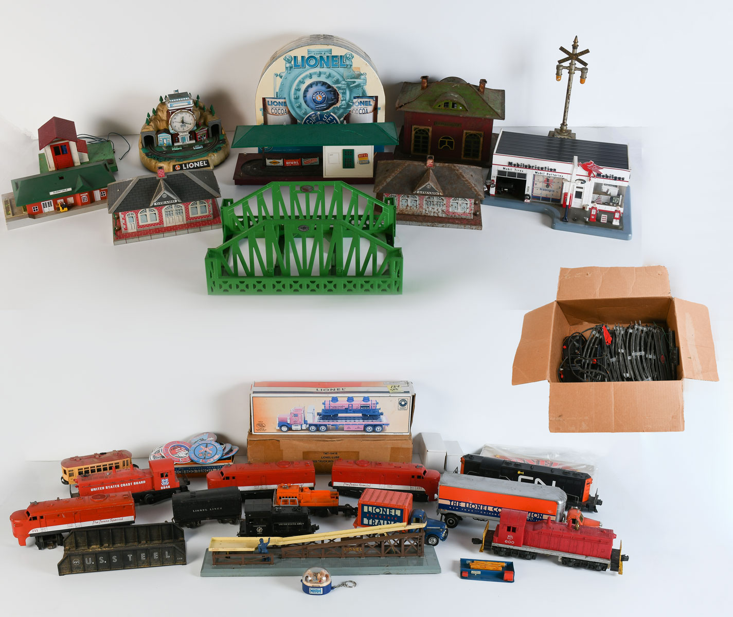 Appraisal: LARGE ACCUMULATION OF LIONEL TRAINS COLLECTIBLES Including Engines Trucks Accessories